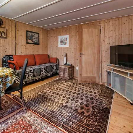 Apartamento 3. Im Nü-hus *