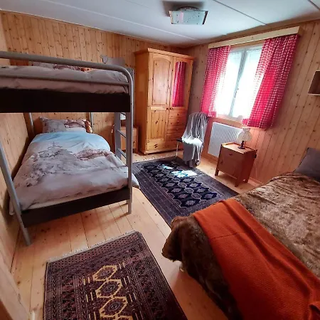3. Im Nue-hus *